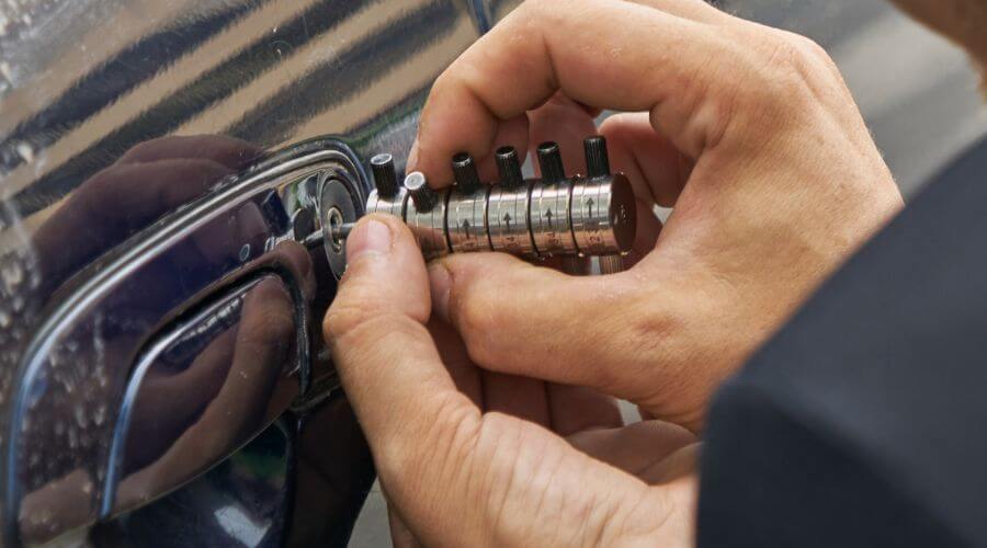 Professional New roof installation in Livingston, AL